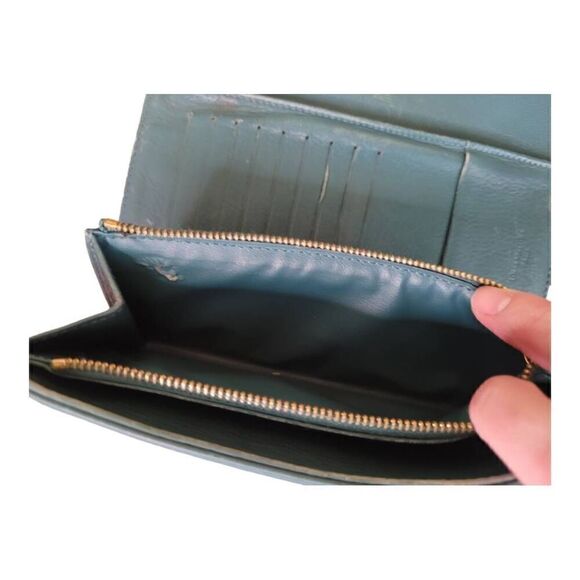 Louis Vuitton Mahina Amelia Leather Trifold Wallet GUC with LV Dust Bag - Picture 8 of 16